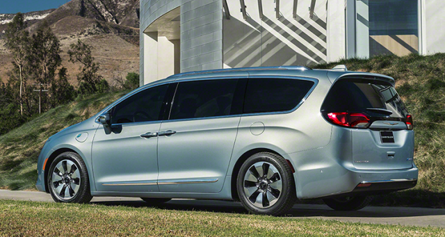 2017-Chrysler-Pacifica